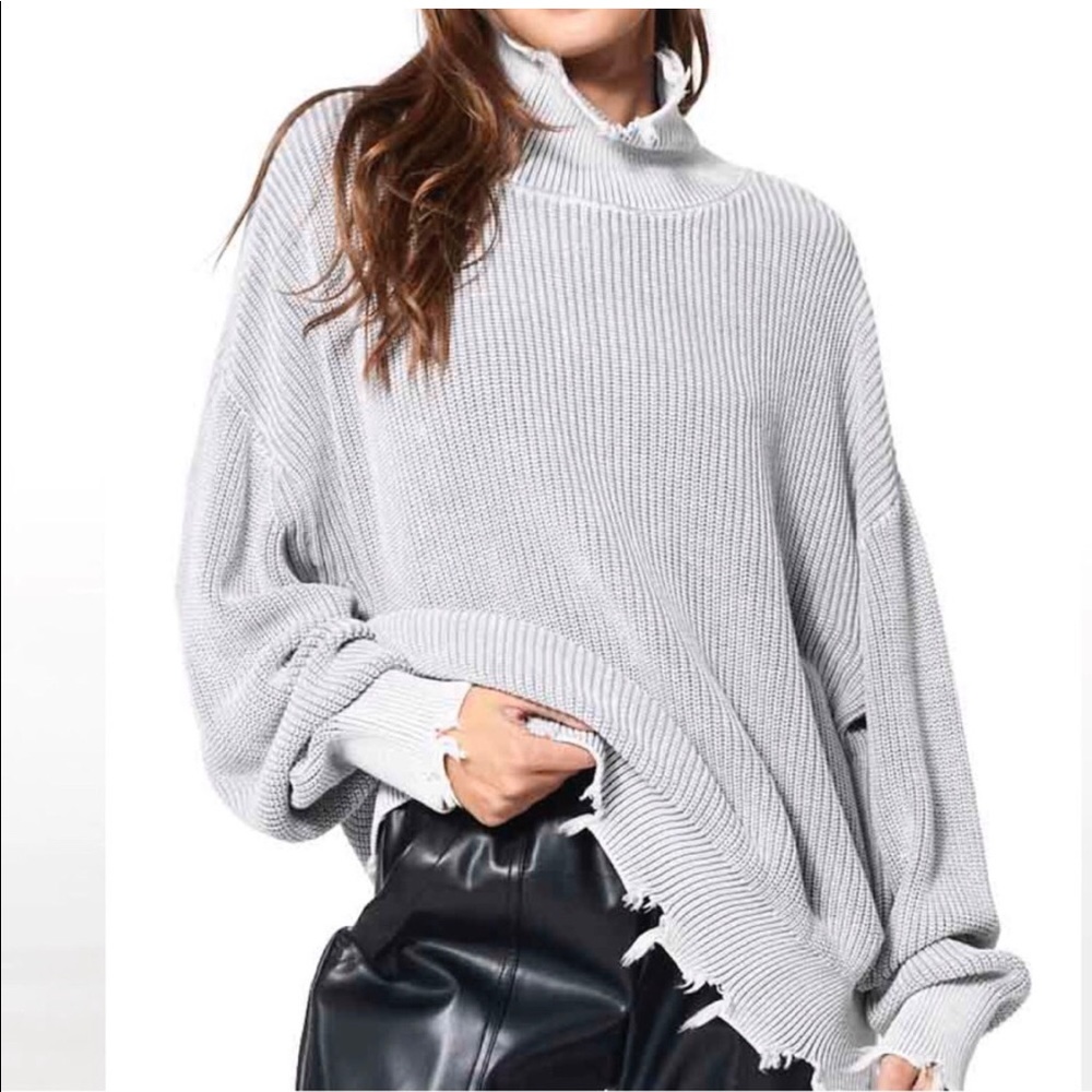 NWT YOUNG FABULOUS AND BROKE Distressed Cameron Oversized Turtleneck Sweater S/M